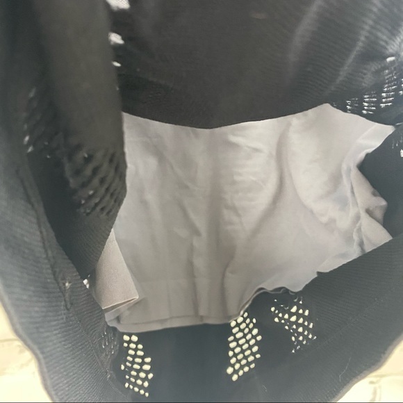 Athleta stretch long sleeve with grey liner - Picture 6 of 9